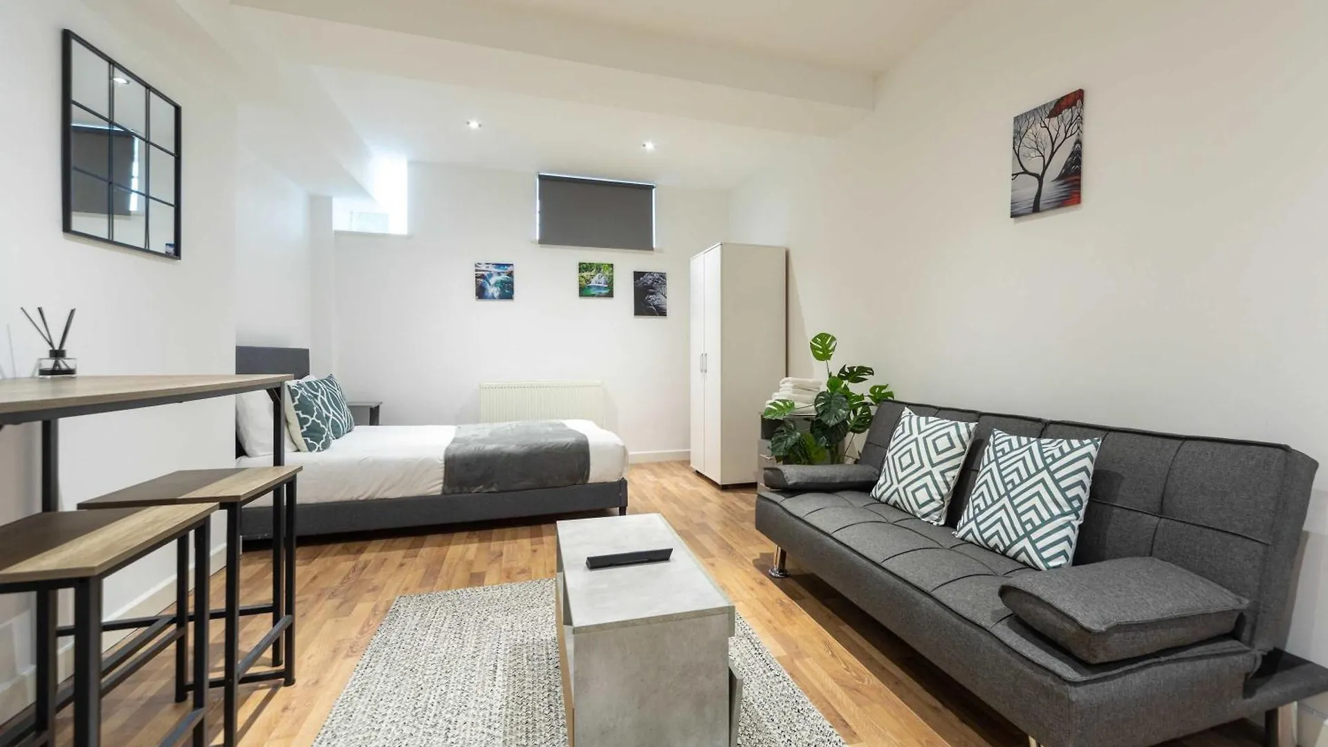 Cosy & Convenient Studio Apartment In Shoreditch London